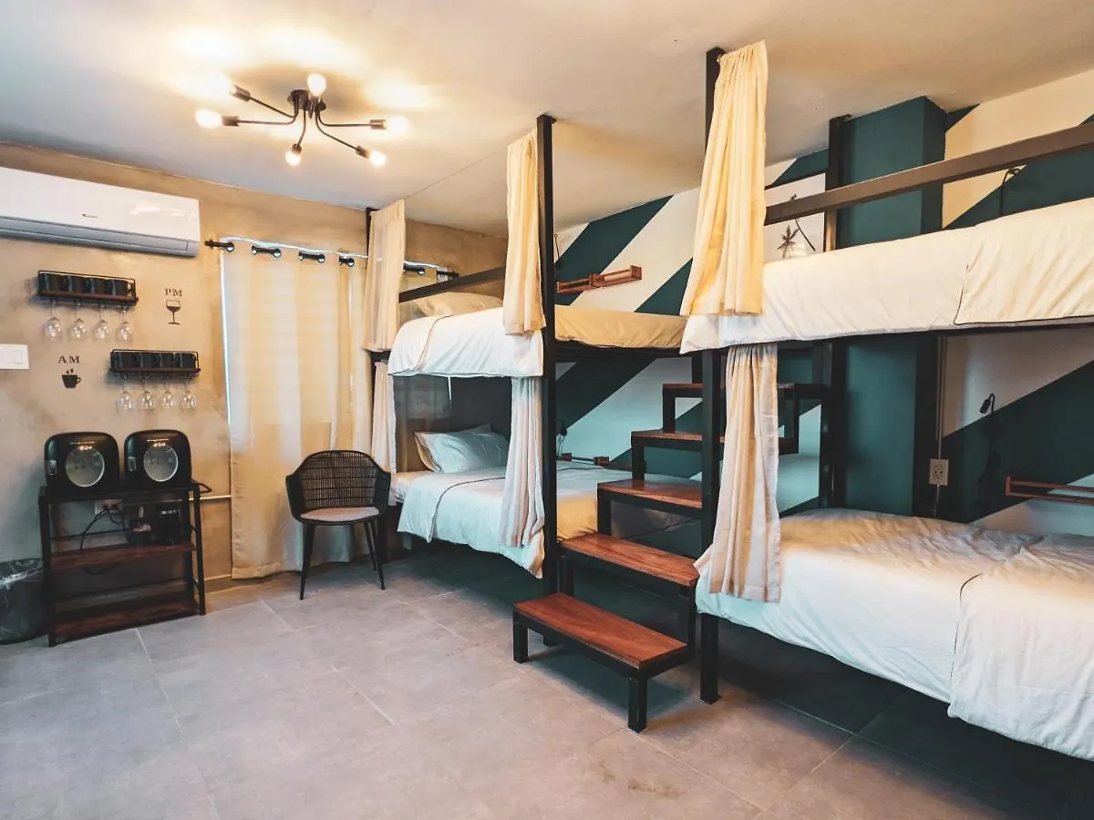 ****  The Surfing Turtle Hotel Luquillo Puerto Rico